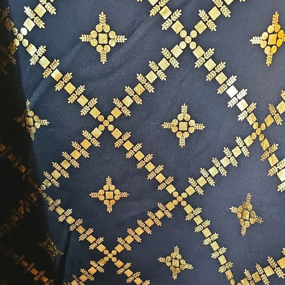 Chic Black and Gold Blouse - Picture 11 of 13